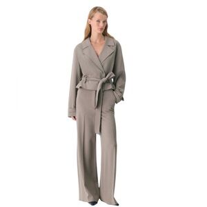NWT Aritzia ($158) Babaton Leeway Pant - Sway Crepe in Turner Taupe
